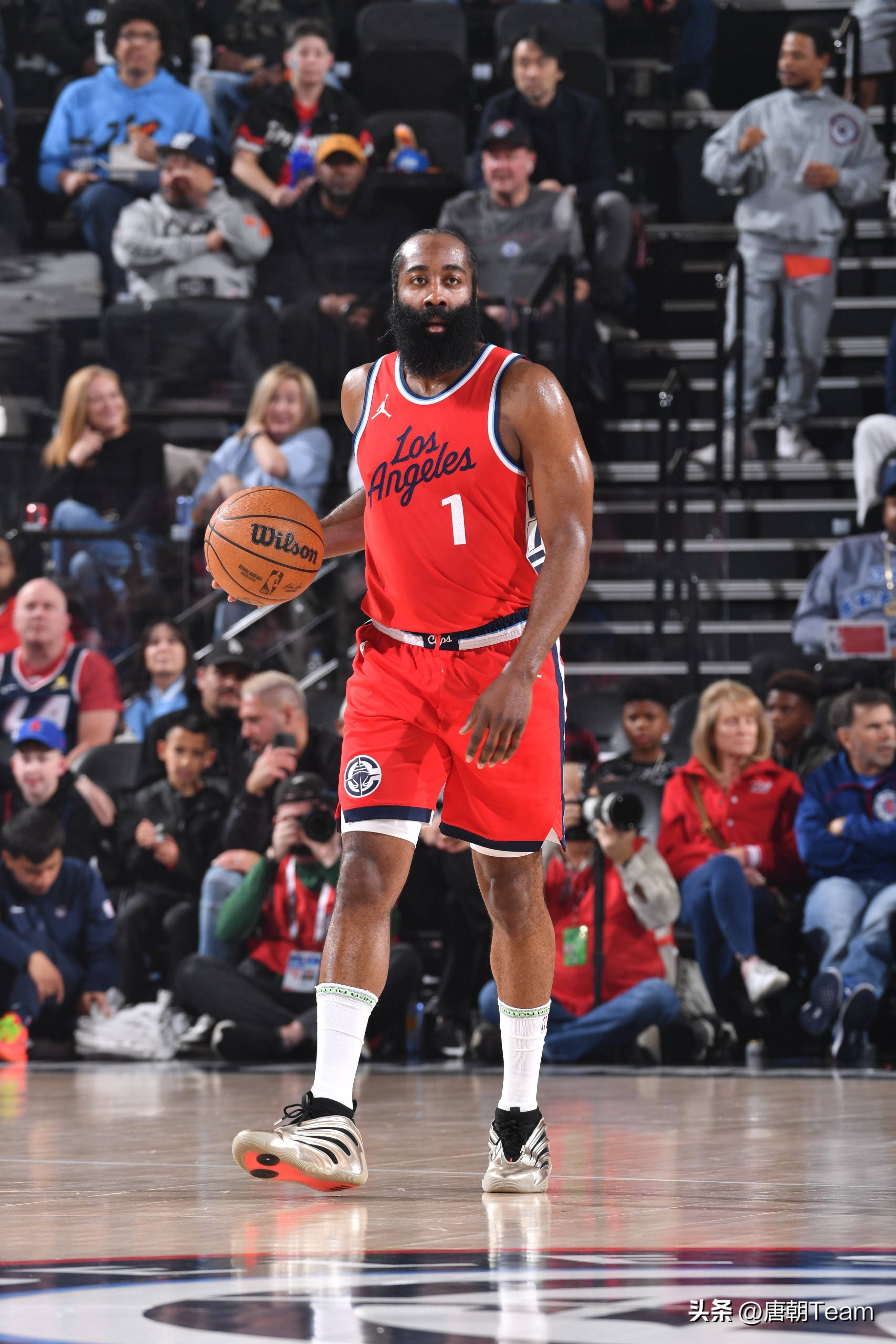 球迷群体已 球迷群体已