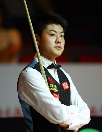 他不仅快速 他不仅快速