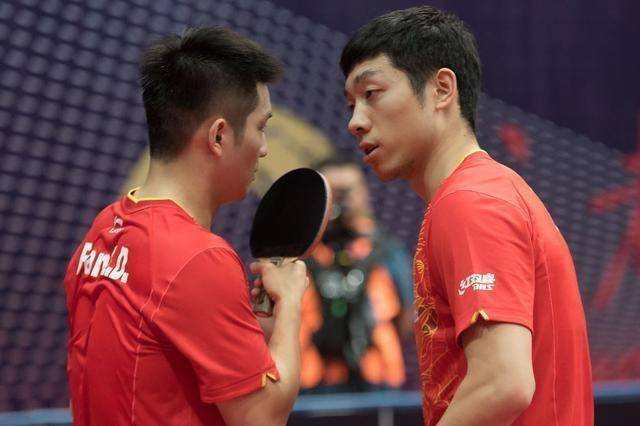 密集的对抗 密集的对抗